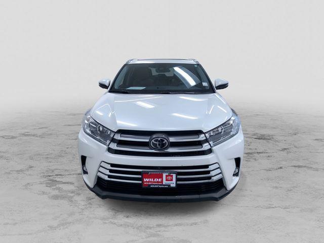 used 2019 Toyota Highlander car, priced at $28,995