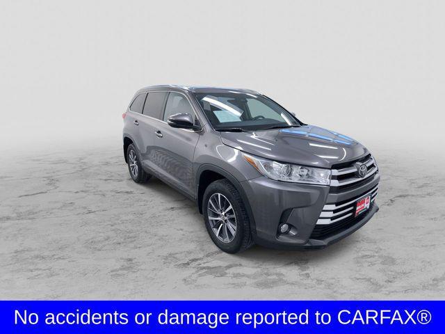 used 2019 Toyota Highlander car, priced at $26,995