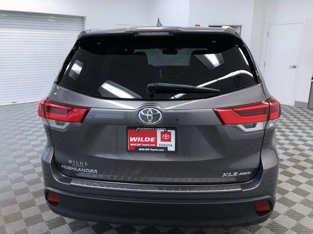 used 2019 Toyota Highlander car, priced at $26,995