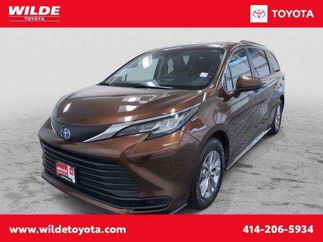 used 2022 Toyota Sienna car, priced at $33,991