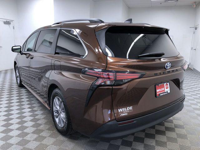 used 2022 Toyota Sienna car, priced at $33,991