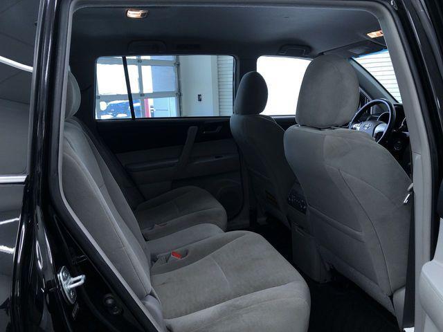 used 2013 Toyota Highlander car, priced at $10,994