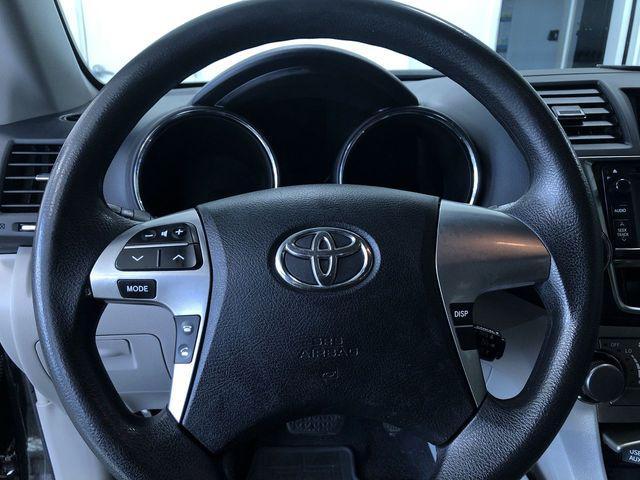 used 2013 Toyota Highlander car, priced at $10,994
