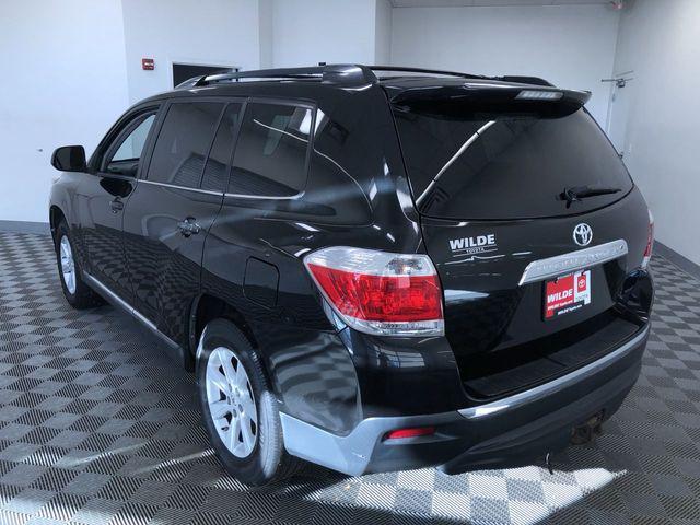 used 2013 Toyota Highlander car, priced at $10,994