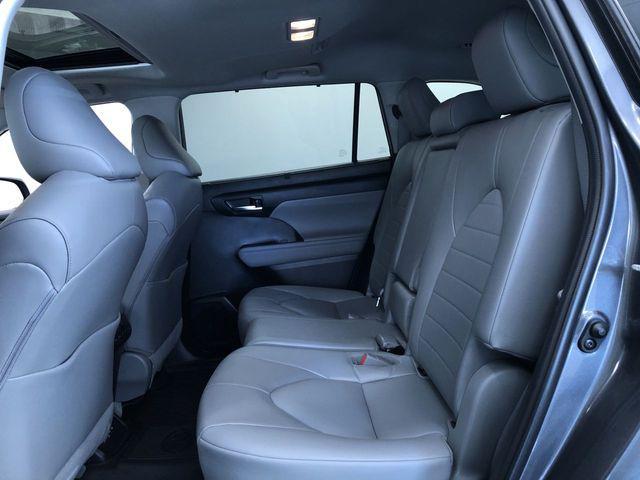 used 2022 Toyota Highlander car, priced at $34,995