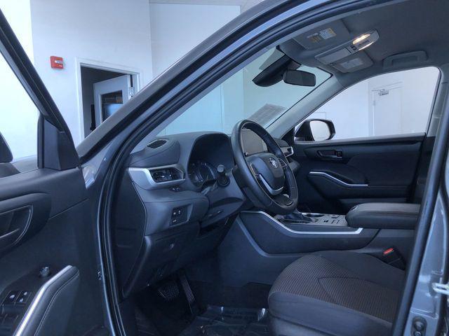 used 2024 Toyota Highlander car, priced at $33,977