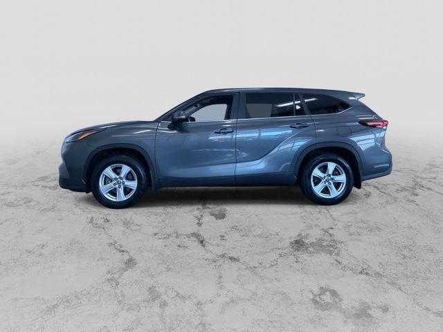 used 2024 Toyota Highlander car, priced at $33,977