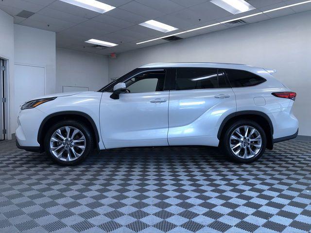 used 2022 Toyota Highlander car, priced at $38,995