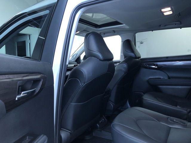 used 2022 Toyota Highlander car, priced at $38,995