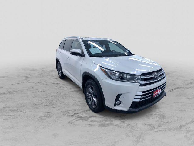 used 2018 Toyota Highlander car, priced at $28,995