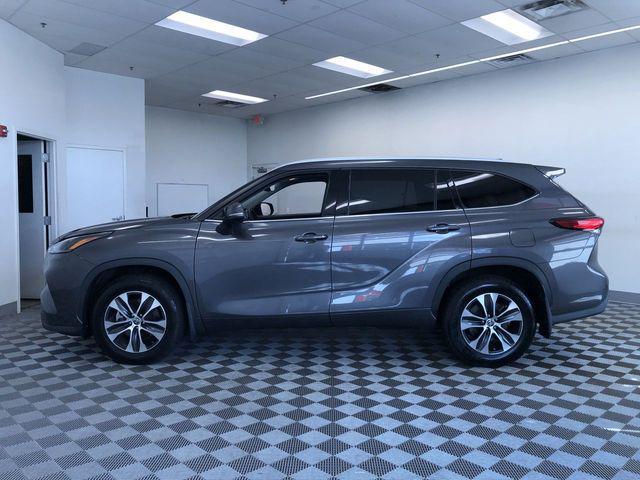 used 2022 Toyota Highlander car, priced at $36,995