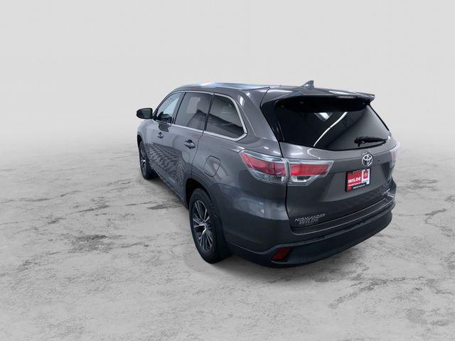 used 2016 Toyota Highlander car, priced at $19,995