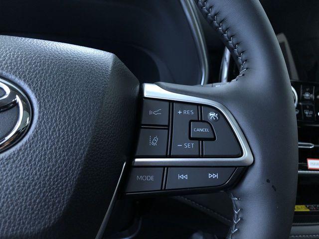 new 2026 Toyota Highlander car, priced at $55,822
