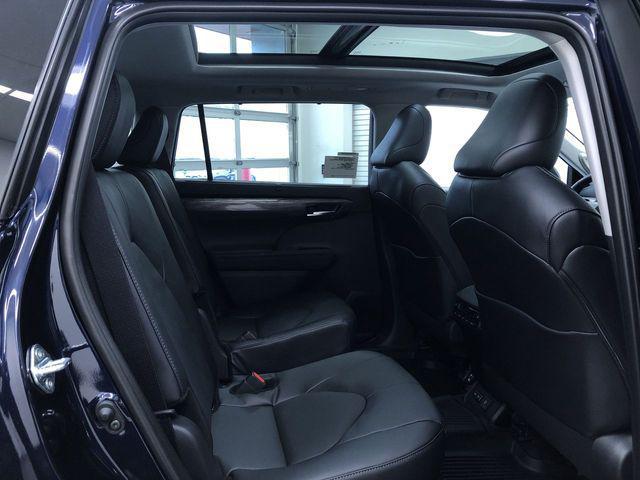 new 2026 Toyota Highlander car, priced at $55,822