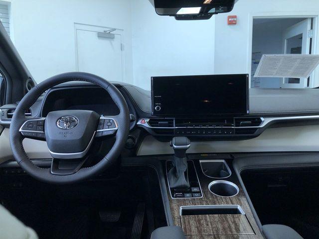 used 2025 Toyota Sienna car, priced at $59,995
