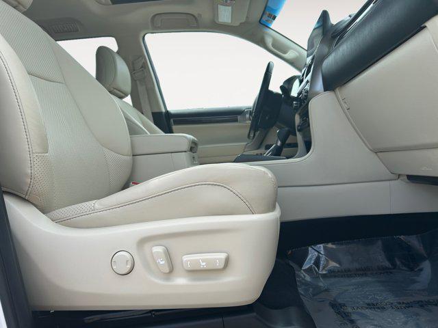 used 2023 Lexus GX 460 car, priced at $66,400