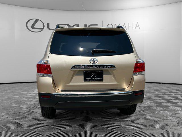 used 2012 Toyota Highlander car, priced at $15,500
