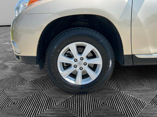 used 2012 Toyota Highlander car, priced at $15,500