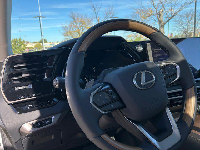 new 2025 Lexus RX 350 car, priced at $68,154