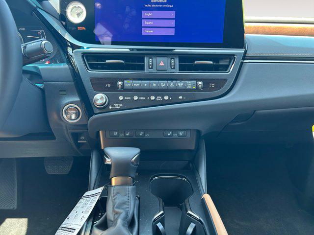 new 2025 Lexus ES 300h car, priced at $48,989