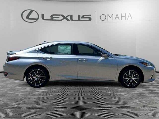 new 2025 Lexus ES 300h car, priced at $48,989