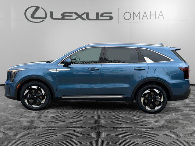 used 2025 Kia Sorento Hybrid car, priced at $42,500