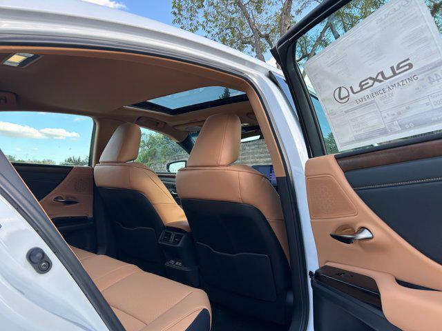 new 2025 Lexus ES 300h car, priced at $50,209