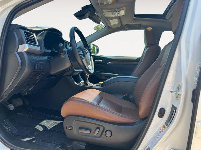 used 2019 Toyota Highlander car, priced at $27,000