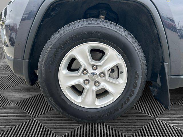 used 2016 Jeep Grand Cherokee car, priced at $16,000