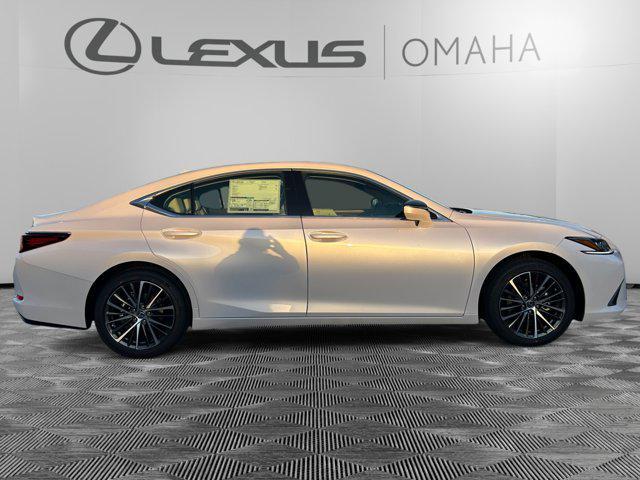 new 2025 Lexus ES 350 car, priced at $45,361