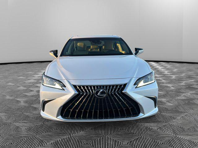 new 2025 Lexus ES 350 car, priced at $45,361