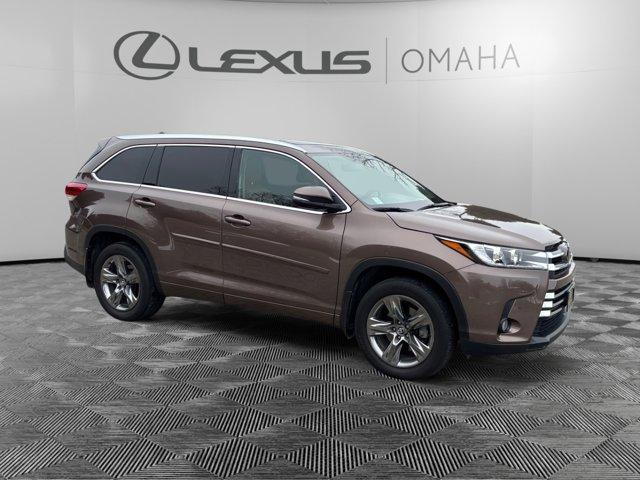 used 2018 Toyota Highlander car, priced at $35,500