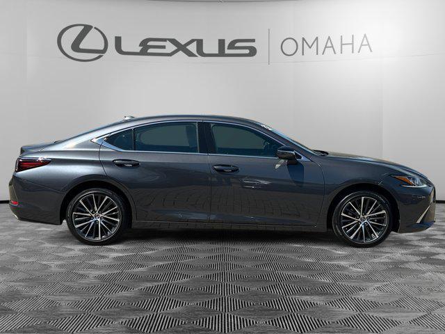 used 2022 Lexus ES 350 car, priced at $37,900