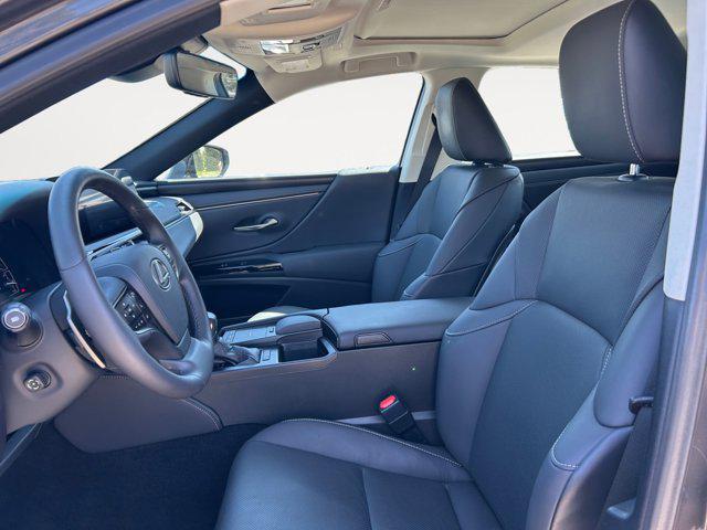 used 2022 Lexus ES 350 car, priced at $37,900