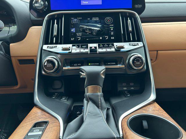 new 2025 Lexus LX 600 car, priced at $110,826