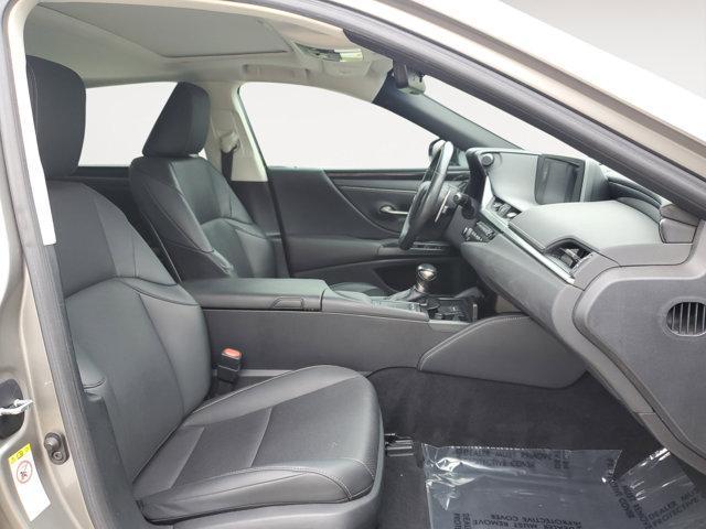 used 2019 Lexus ES 350 car, priced at $28,200