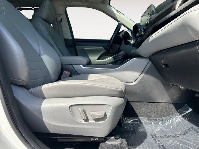 used 2022 Toyota Highlander car, priced at $32,900