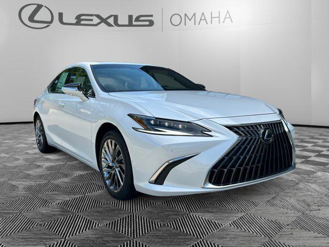 new 2025 Lexus ES 300h car, priced at $54,645