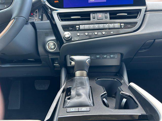 new 2025 Lexus ES 300h car, priced at $54,645