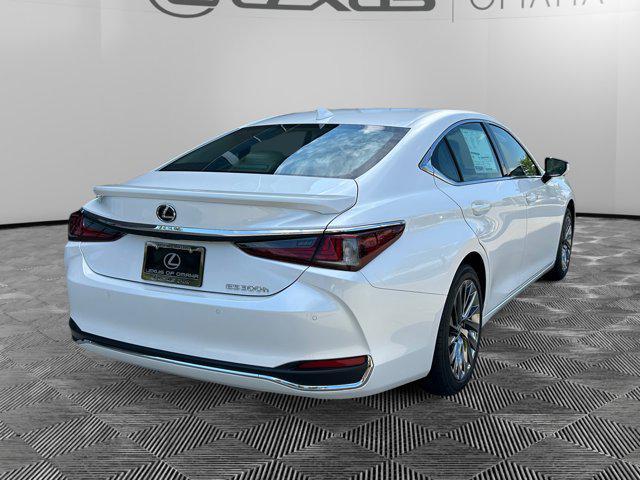 new 2025 Lexus ES 300h car, priced at $54,645