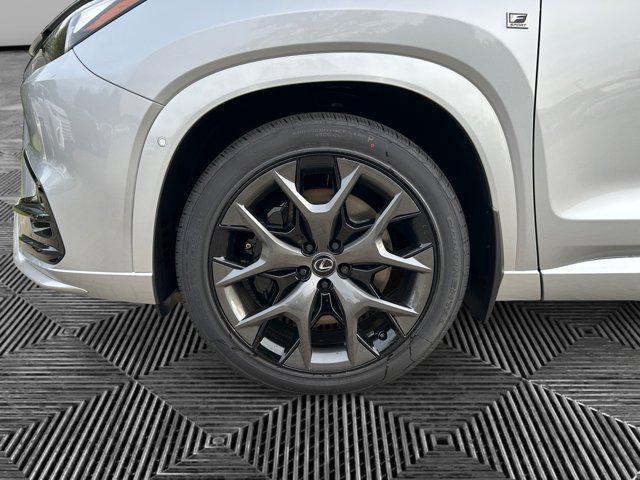 new 2025 Lexus TX 500h car, priced at $72,465
