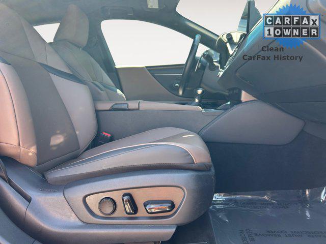 used 2024 Lexus ES 300h car, priced at $40,000