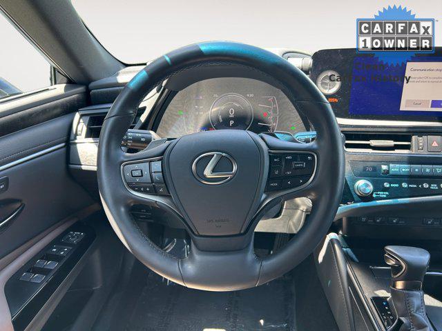 used 2024 Lexus ES 300h car, priced at $40,000