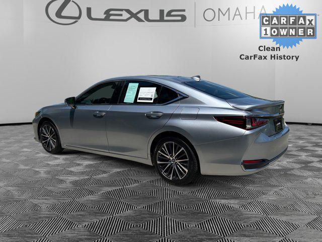 used 2024 Lexus ES 300h car, priced at $40,000