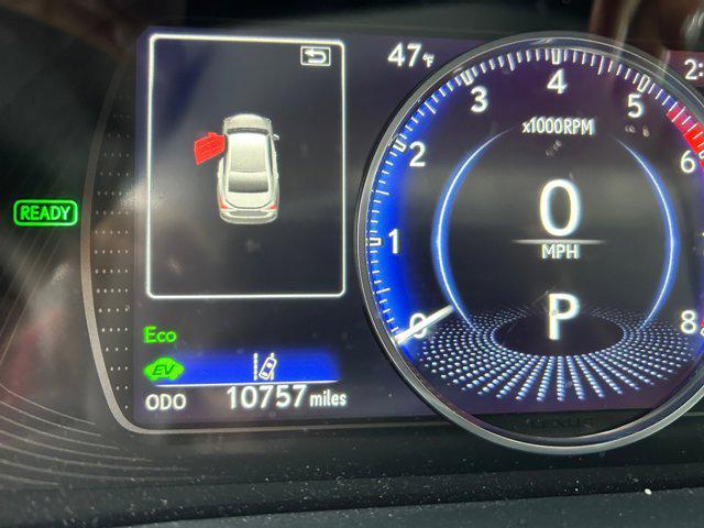 used 2025 Lexus ES 300h car, priced at $54,000