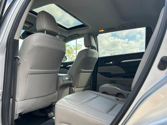 used 2018 Toyota Highlander car, priced at $22,000