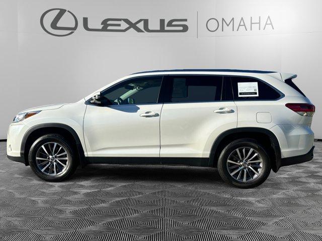 used 2019 Toyota Highlander car, priced at $29,000