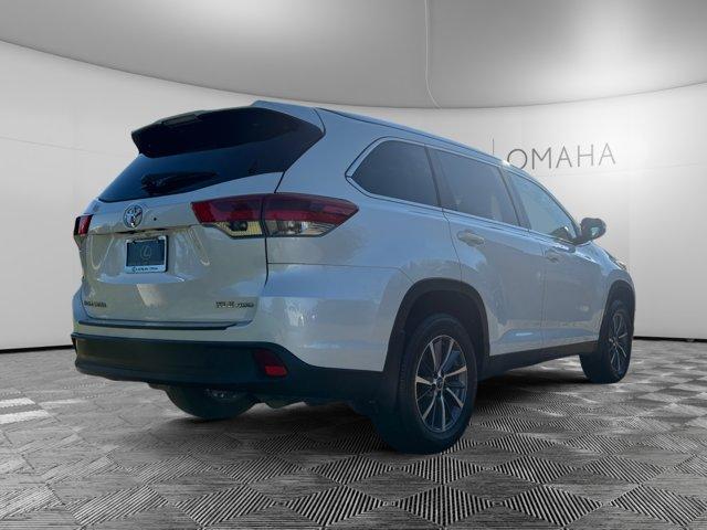 used 2019 Toyota Highlander car, priced at $29,000