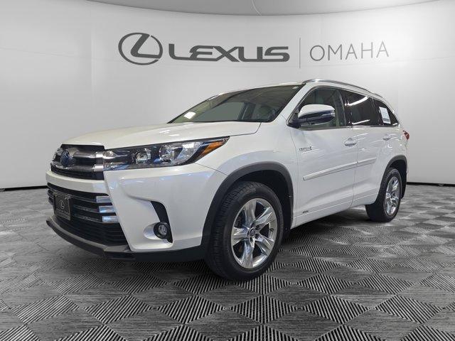 used 2019 Toyota Highlander Hybrid car, priced at $34,000