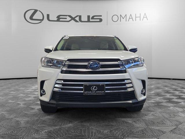 used 2019 Toyota Highlander Hybrid car, priced at $34,000